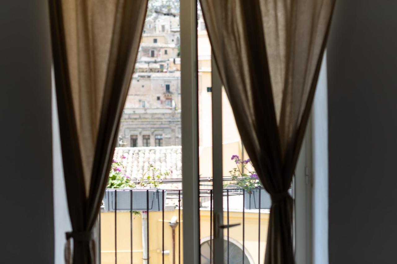 A Casa Di Cassi Hotel Modica Exterior photo