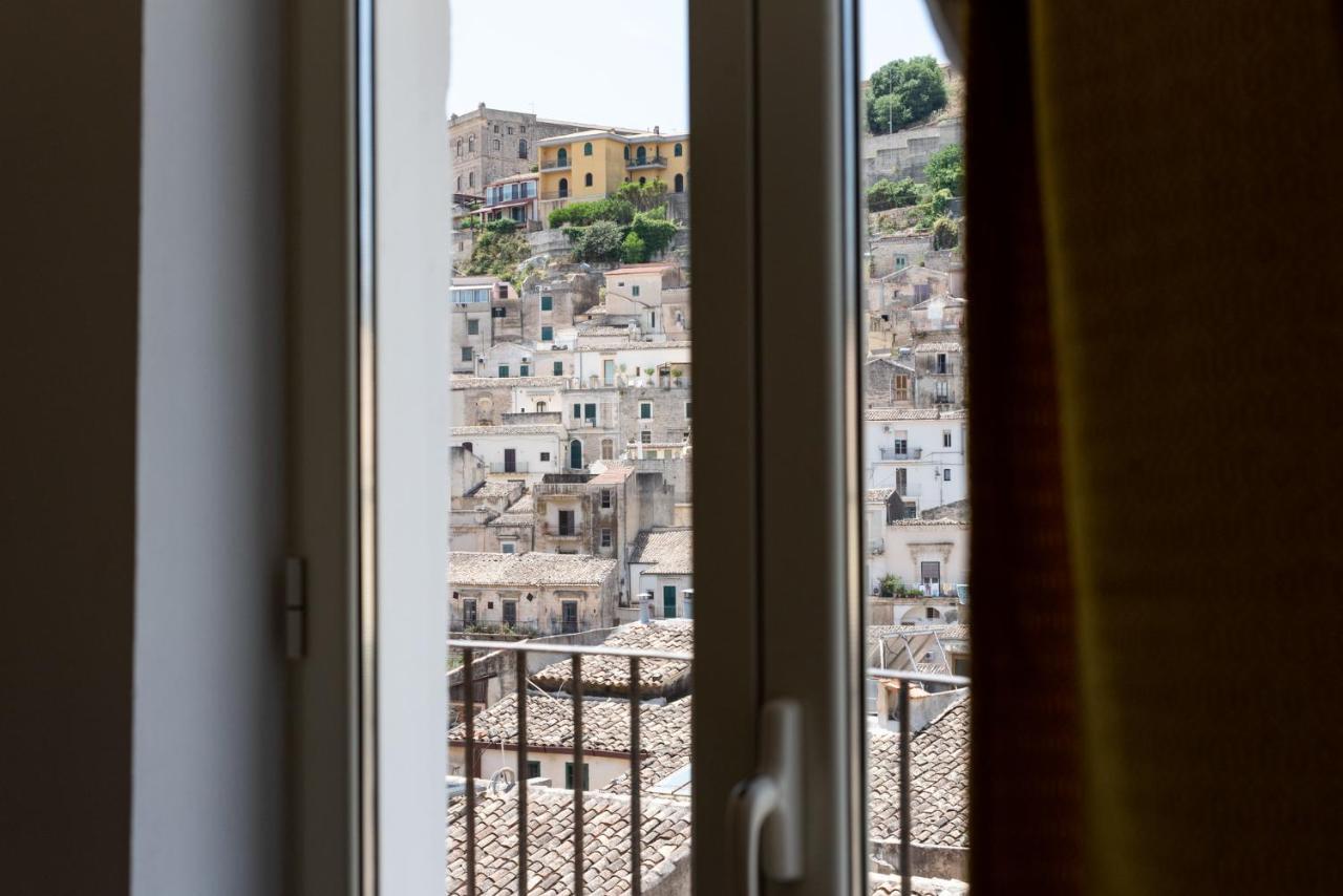 A Casa Di Cassi Hotel Modica Exterior photo