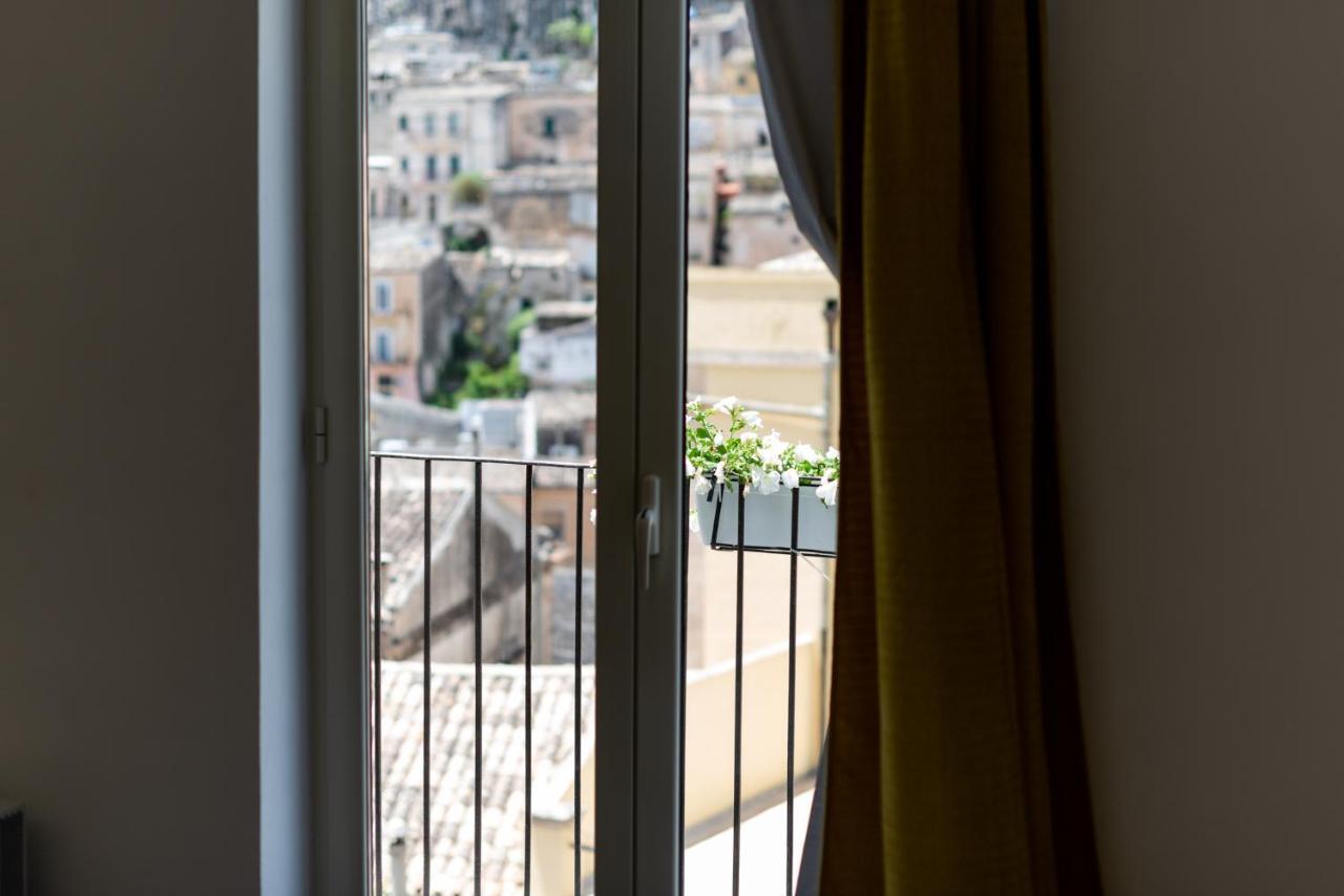 A Casa Di Cassi Hotel Modica Exterior photo